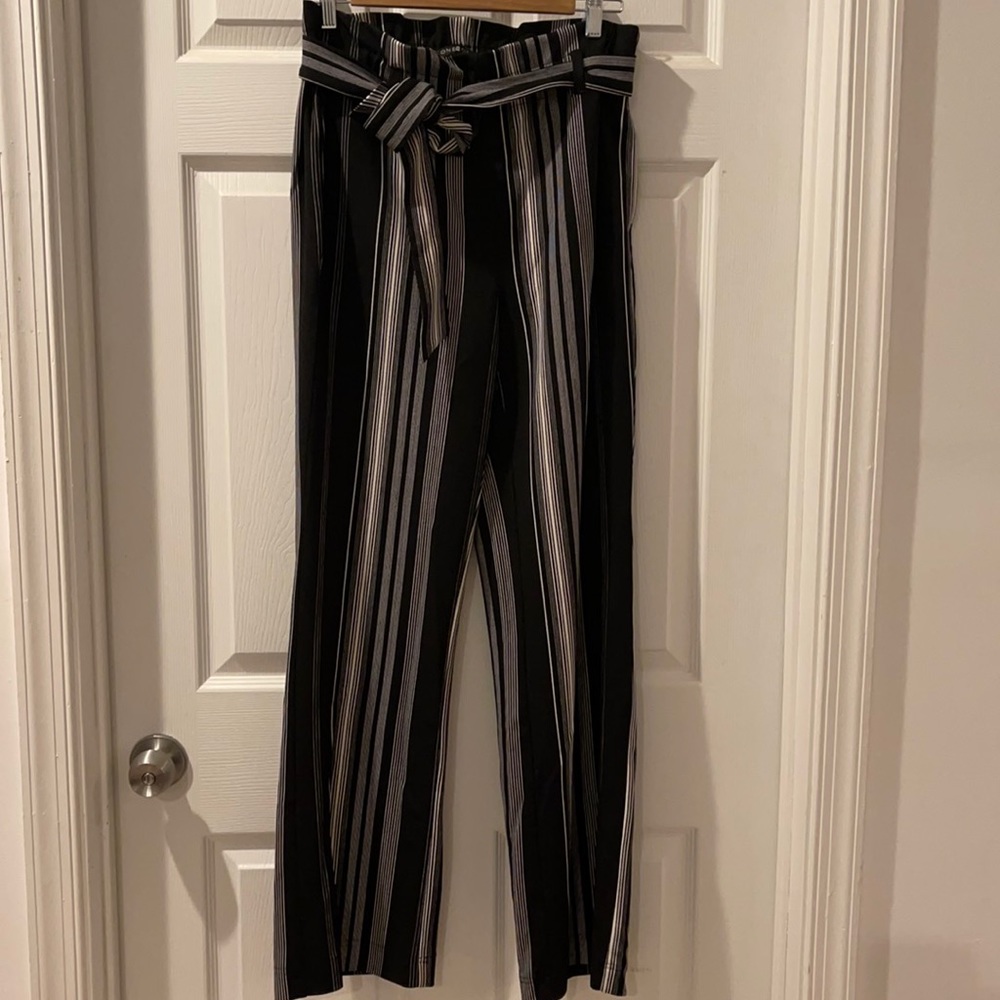 Paper bag waisted black and white pants